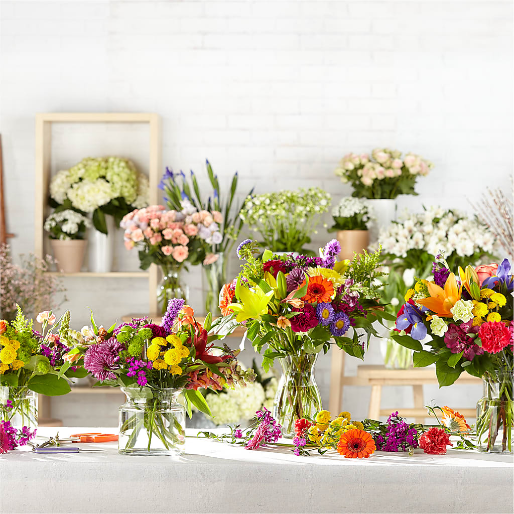 Bold & Bright – A Florist Original – LATE BLOOMERS FLORAL & GIFT LLC, Willmar MN
