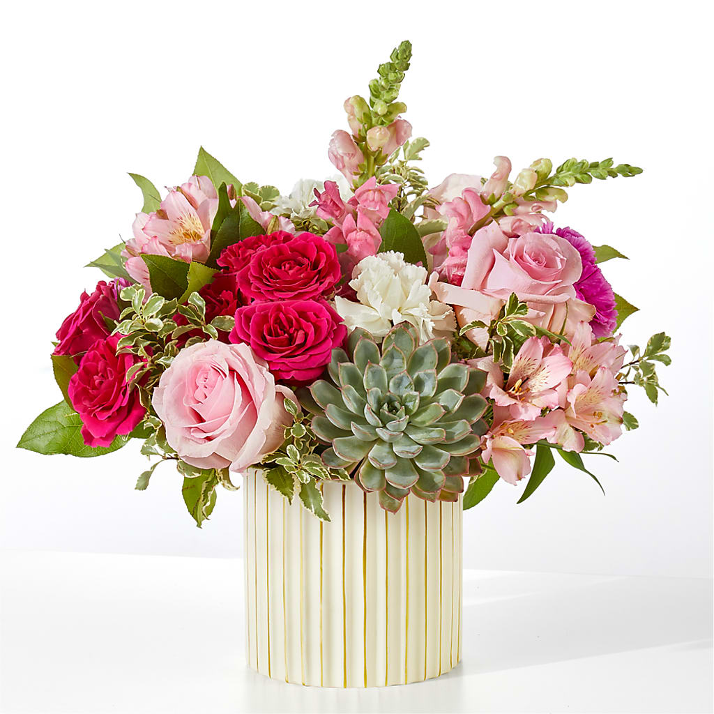 Magenta Musings Bouquet – LATE BLOOMERS FLORAL & GIFT LLC, Willmar MN