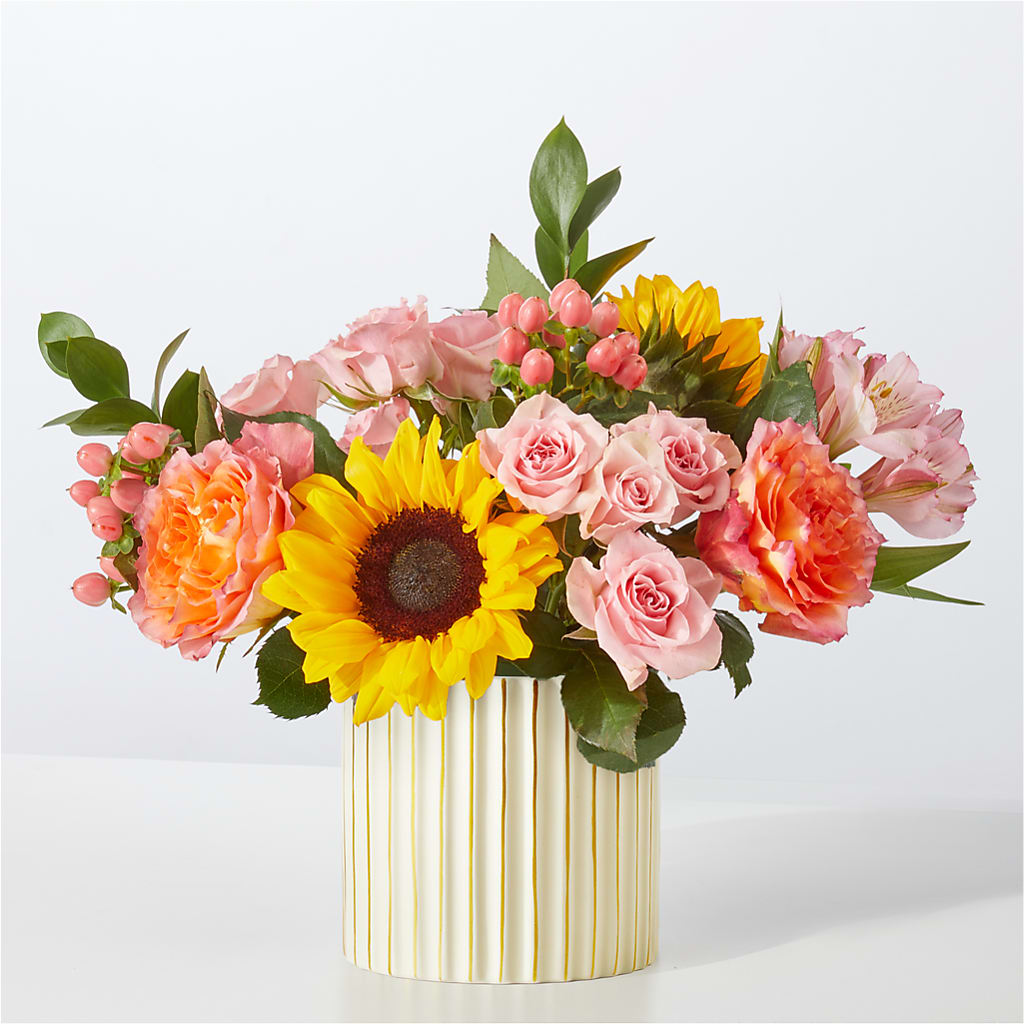 Sun's Out Bouquet – LATE BLOOMERS FLORAL & GIFT LLC, Willmar MN