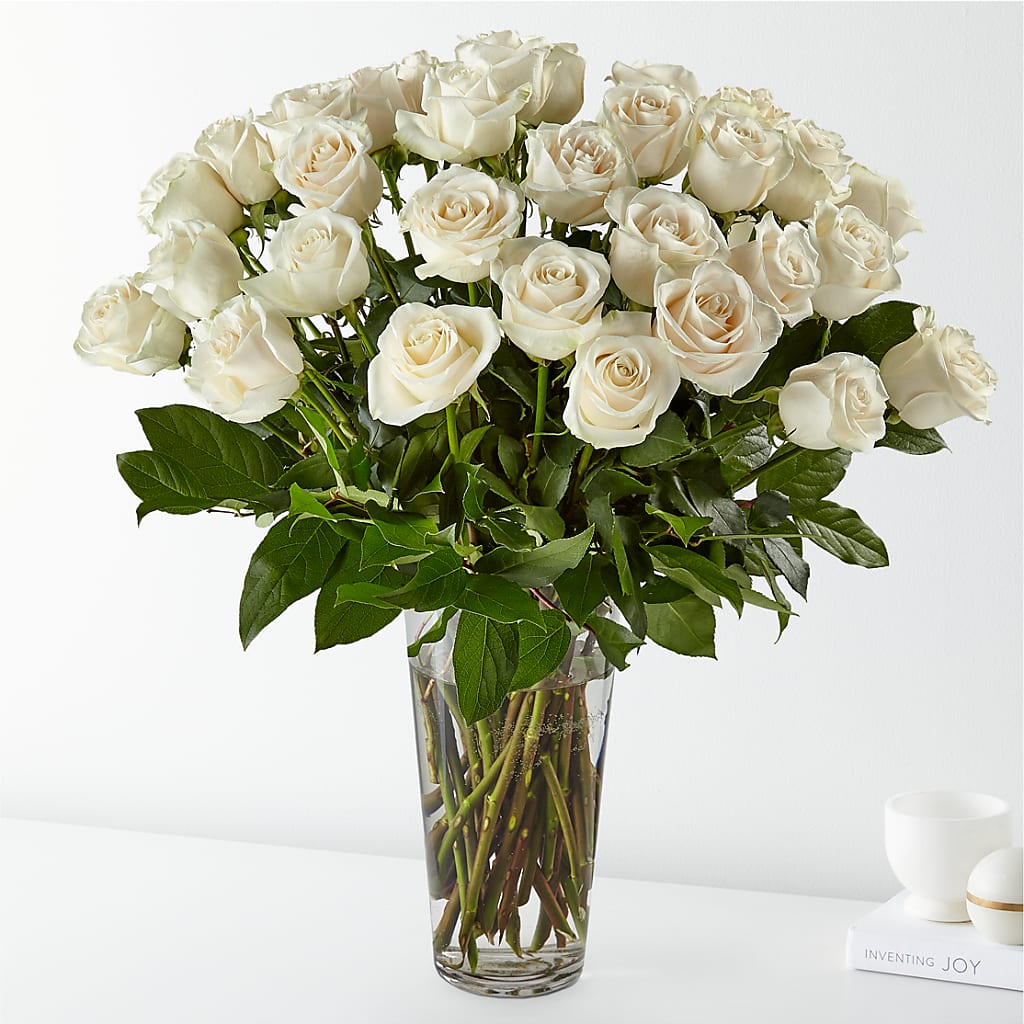 Long Stem White Rose Bouquet – LATE BLOOMERS FLORAL & GIFT LLC, Willmar MN