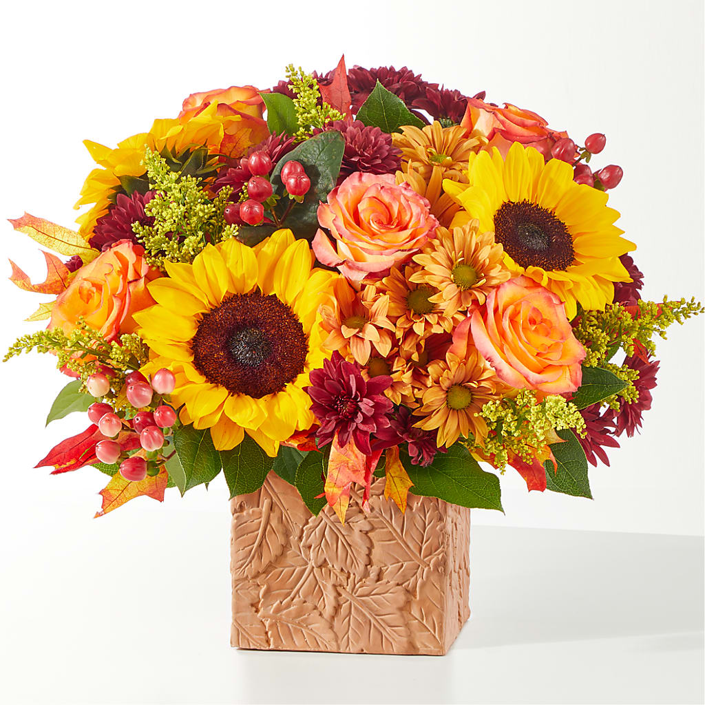 The Outdoors Bouquet – LATE BLOOMERS FLORAL & GIFT LLC, Willmar MN