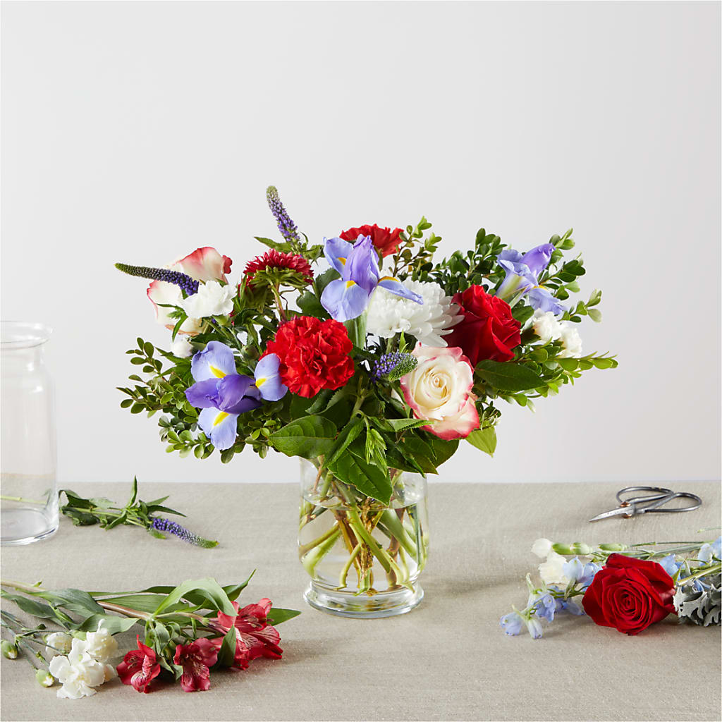 Star Spangled - A Florist Original – LATE BLOOMERS FLORAL & GIFT LLC, Willmar MN