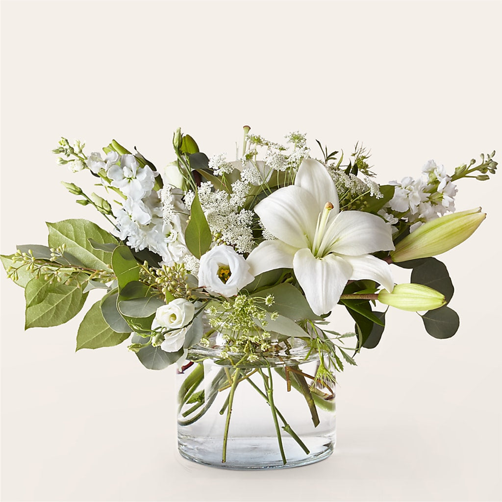 Alluring Elegance Bouquet – LATE BLOOMERS FLORAL & GIFT LLC, Willmar MN