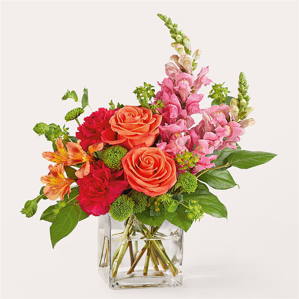 Cosmopolitan Bouquet – LATE BLOOMERS FLORAL & GIFT LLC, Willmar MN