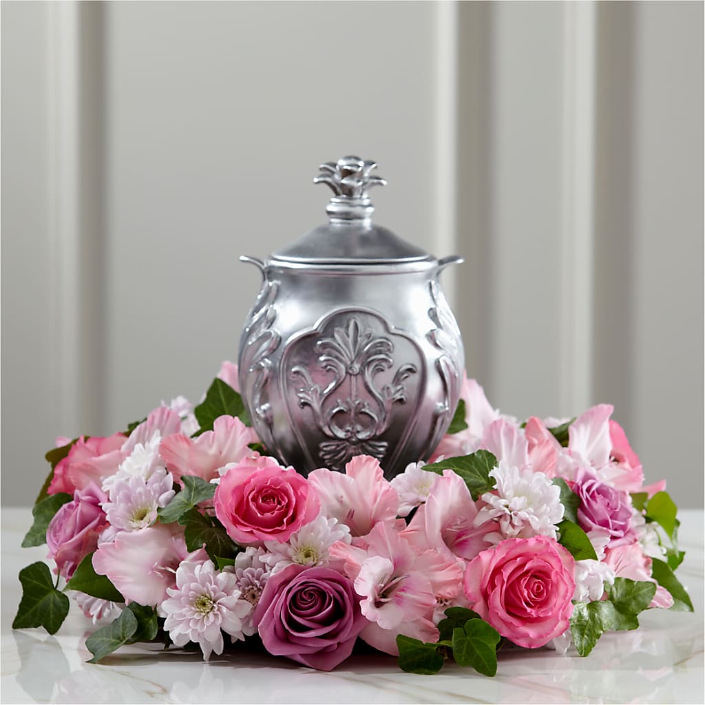 Glorious Tribute Arrangement – LATE BLOOMERS FLORAL & GIFT LLC, Willmar MN
