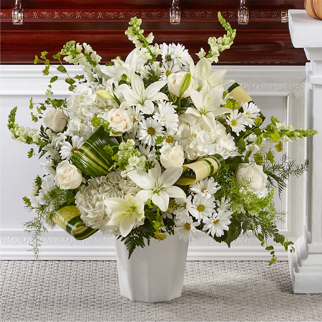 Thoughts of Tranquility Floor Basket – LATE BLOOMERS FLORAL & GIFT LLC, Willmar MN
