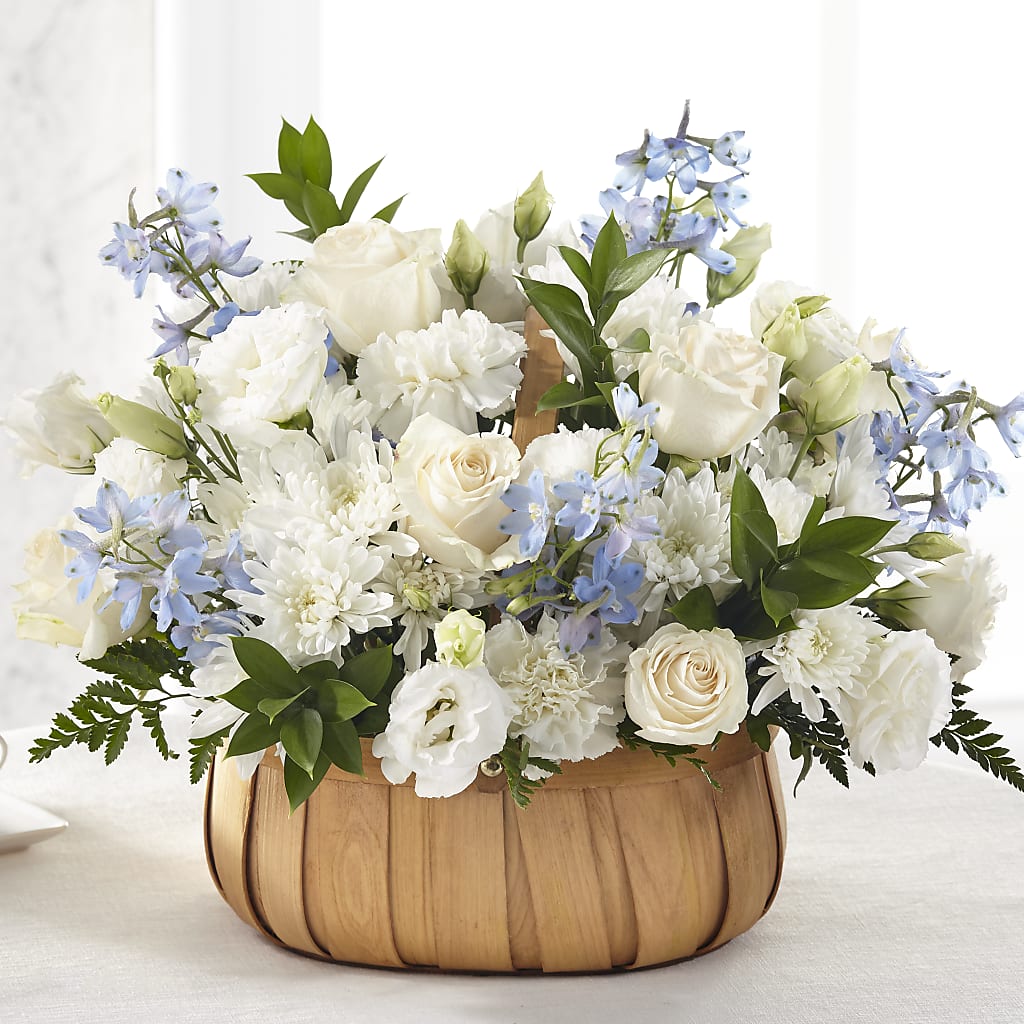 Sincerely Heartfelt Basket – LATE BLOOMERS FLORAL & GIFT LLC, Willmar MN