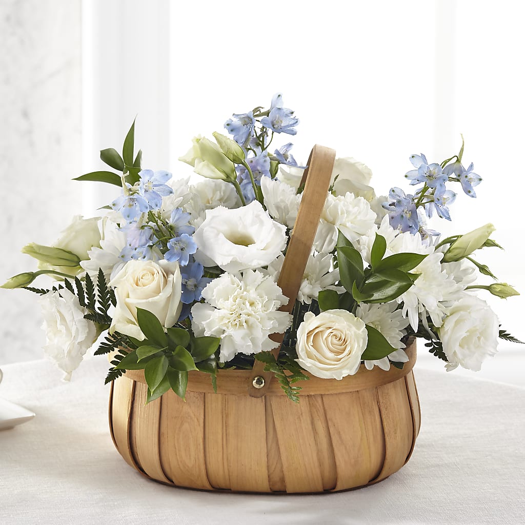Sincerely Heartfelt Basket – LATE BLOOMERS FLORAL & GIFT LLC, Willmar MN
