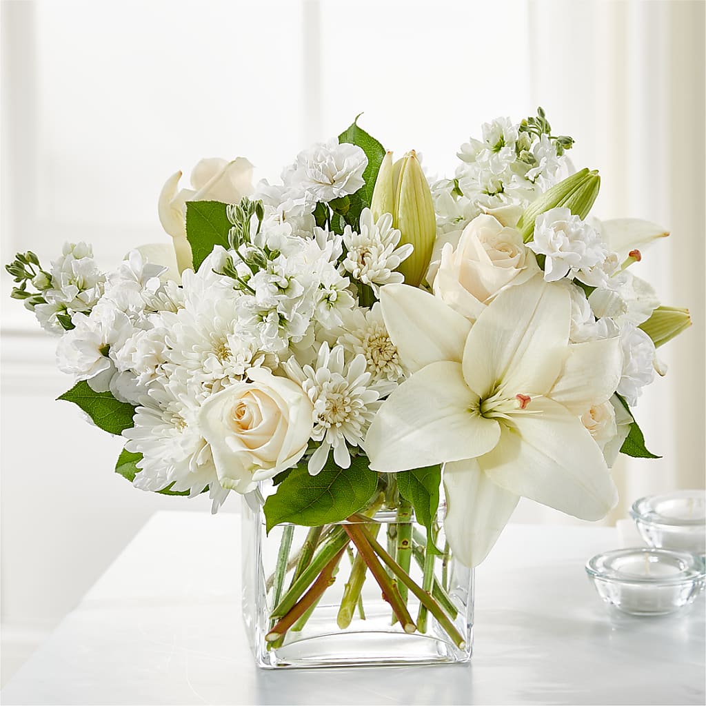Gentle Breeze Bouquet – LATE BLOOMERS FLORAL & GIFT LLC, Willmar MN