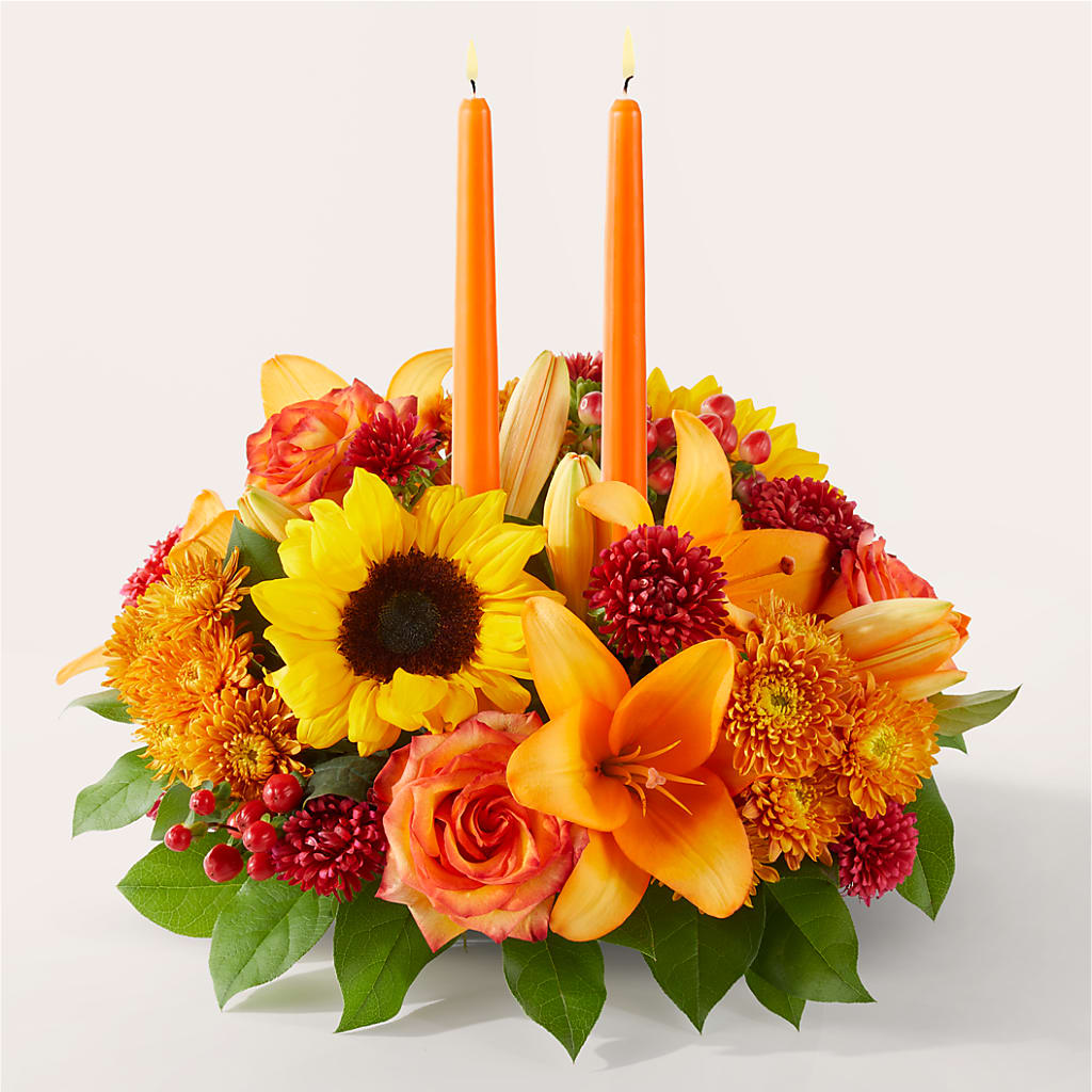 Grateful Centerpiece – LATE BLOOMERS FLORAL & GIFT LLC, Willmar MN