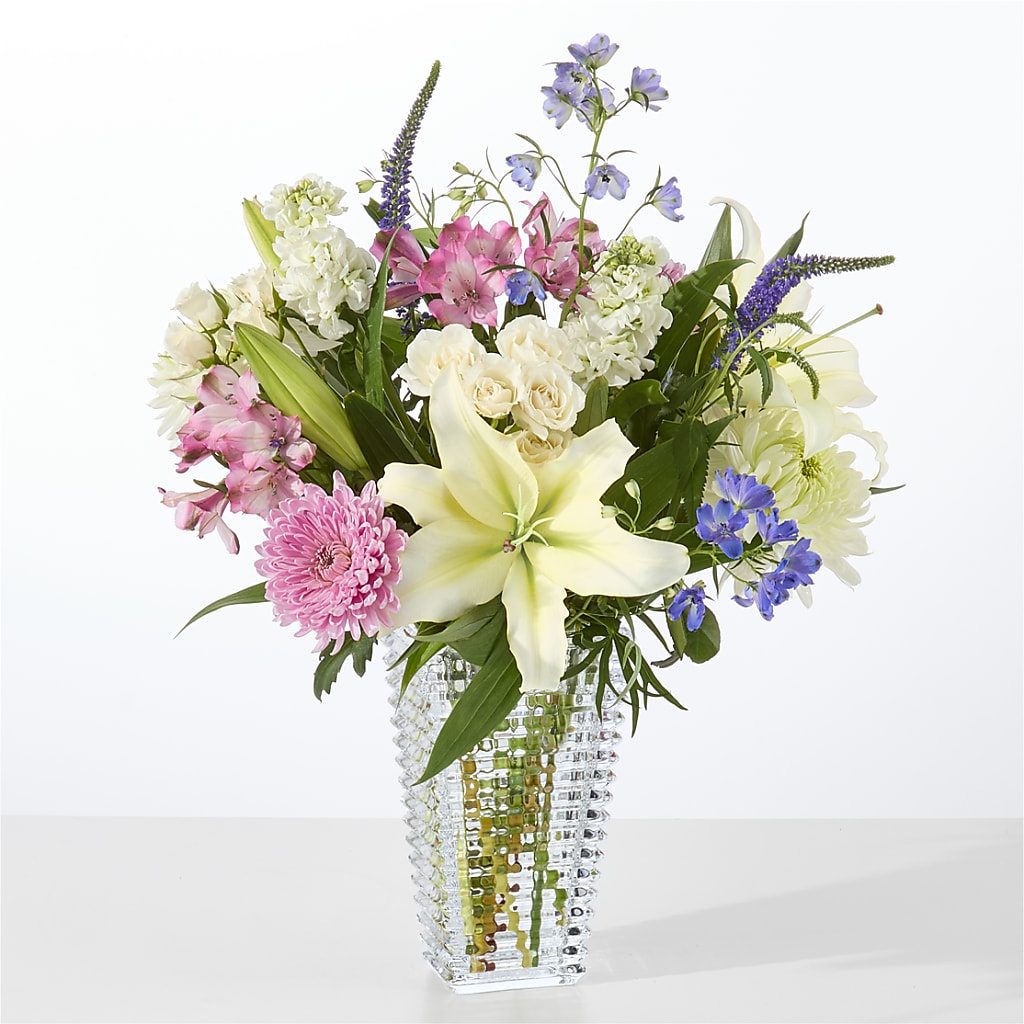Winter Celebration Bouquet – LATE BLOOMERS FLORAL & GIFT LLC, Willmar MN