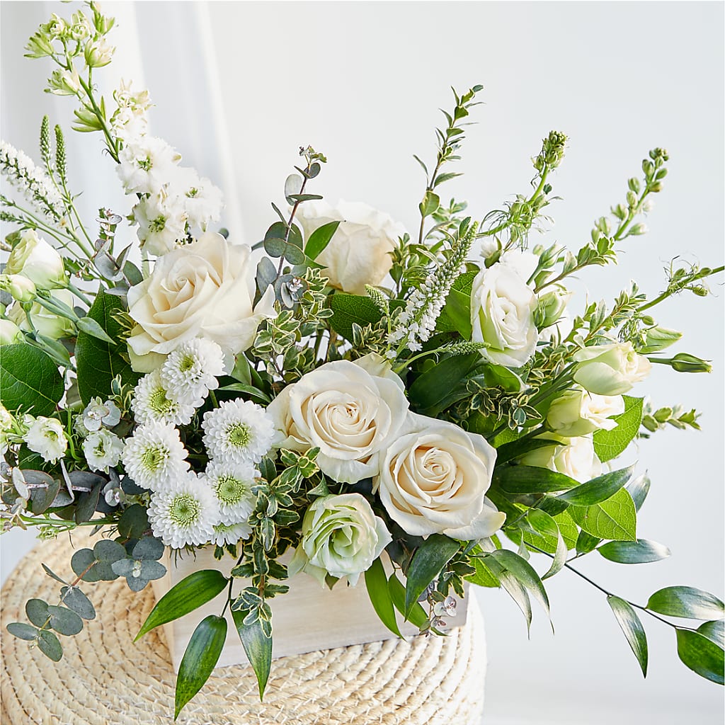 Cashmere Bouquet – LATE BLOOMERS FLORAL & GIFT LLC, Willmar MN