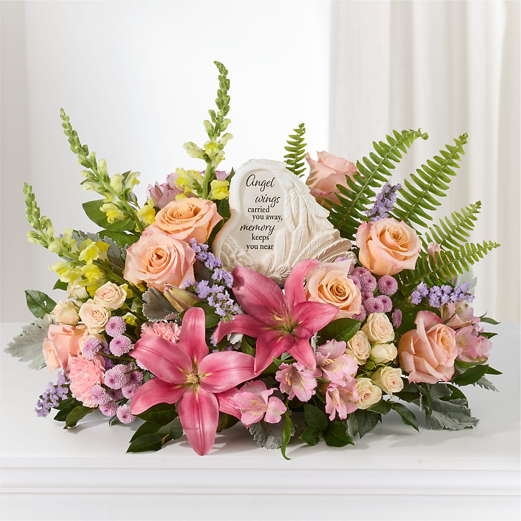 Gentle Light Arrangement – LATE BLOOMERS FLORAL & GIFT LLC, Willmar MN