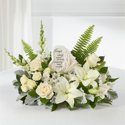 Holding You Close Arrangement – LATE BLOOMERS FLORAL & GIFT LLC, Willmar MN