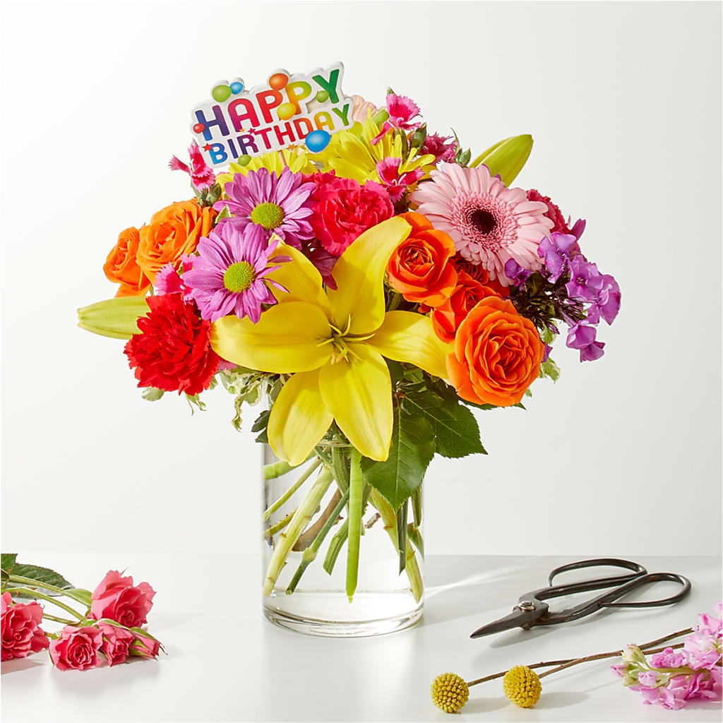 Cue the Confetti - A Florist Original – LATE BLOOMERS FLORAL & GIFT LLC, Willmar MN