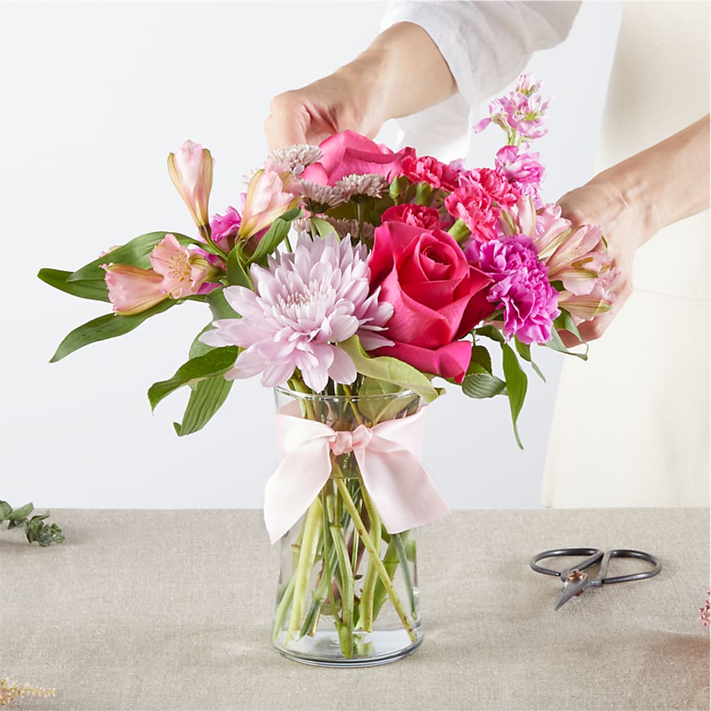 Pink Ribbon - A Florist Original – LATE BLOOMERS FLORAL & GIFT LLC, Willmar MN