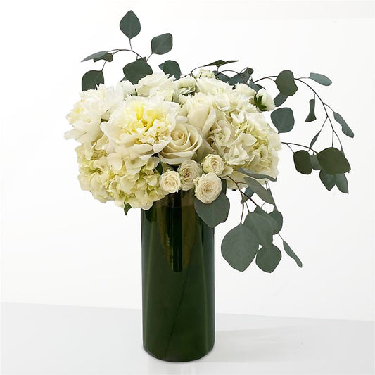 The Pearl – LATE BLOOMERS FLORAL & GIFT LLC, Willmar MN