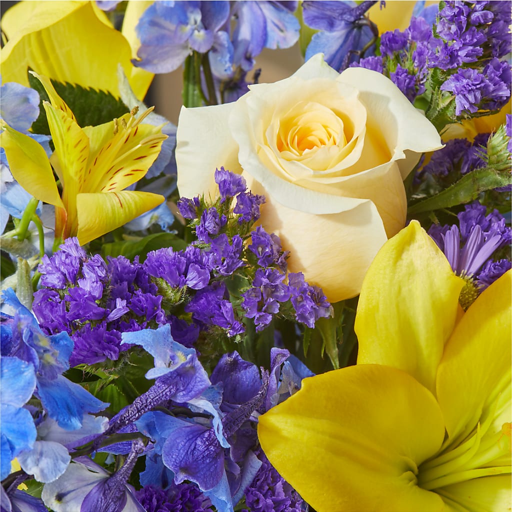 Limoncello Bouquet – LATE BLOOMERS FLORAL & GIFT LLC, Willmar MN