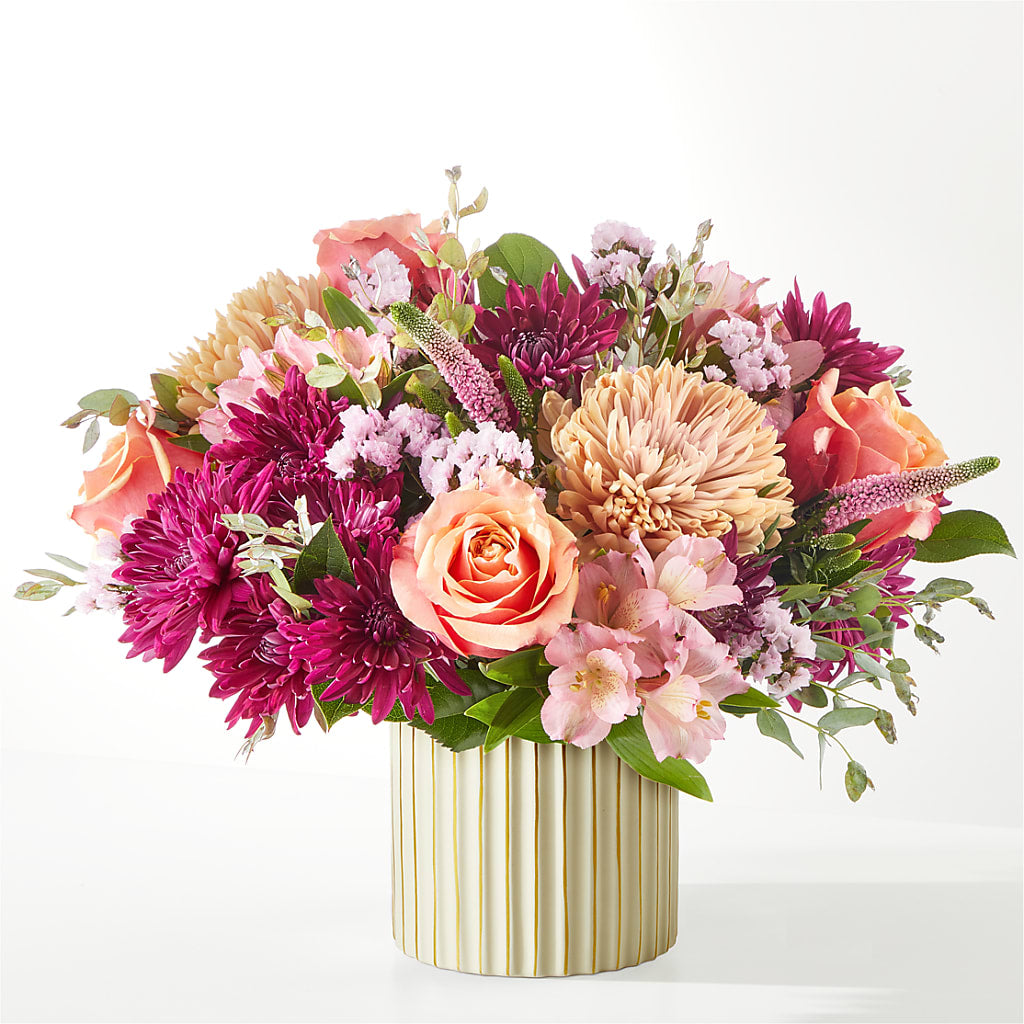 Berry Cobbler Bouquet with Ivory Vase – LATE BLOOMERS FLORAL & GIFT LLC, Willmar MN
