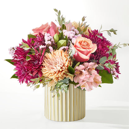 Berry Cobbler Bouquet with Ivory Vase – LATE BLOOMERS FLORAL & GIFT LLC, Willmar MN