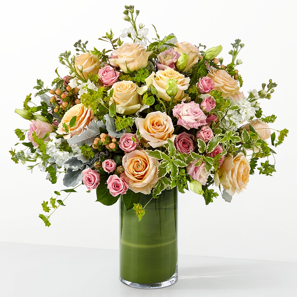 The Glamour Shot – LATE BLOOMERS FLORAL & GIFT LLC, Willmar MN